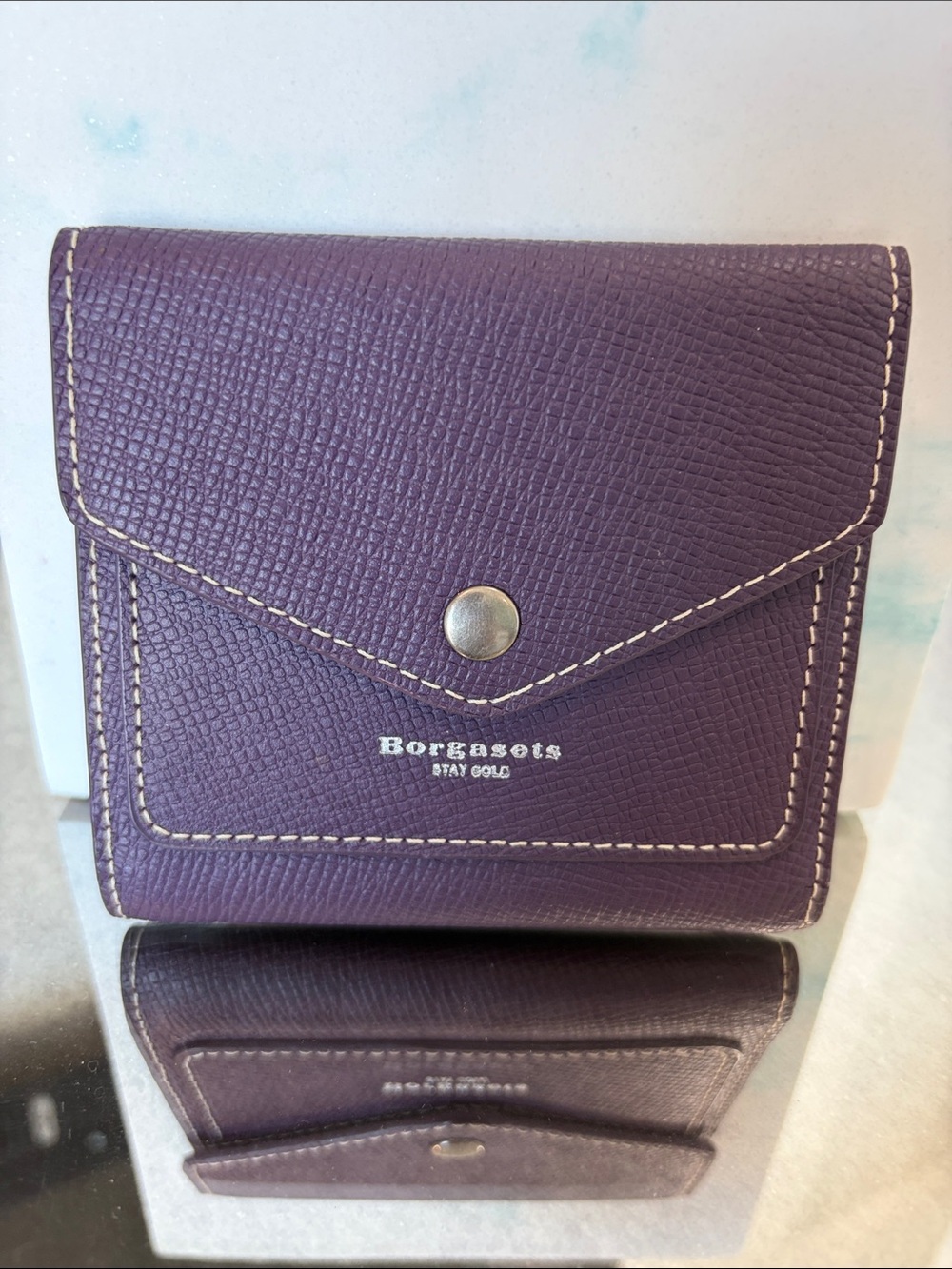 Borgasets Plum Leather Snap Wallet